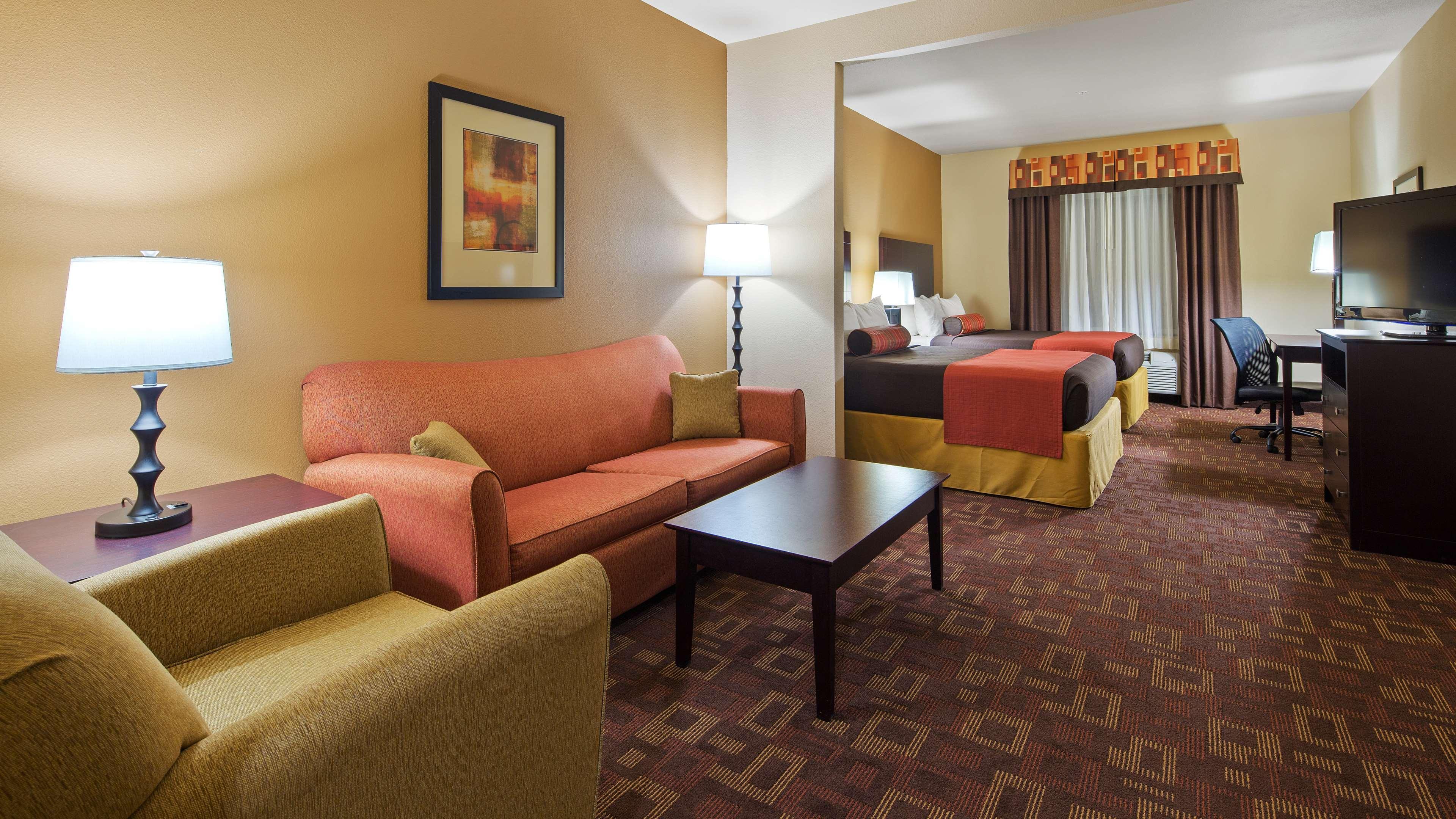Best Western Plus Goliad Inn & Suites Εξωτερικό φωτογραφία