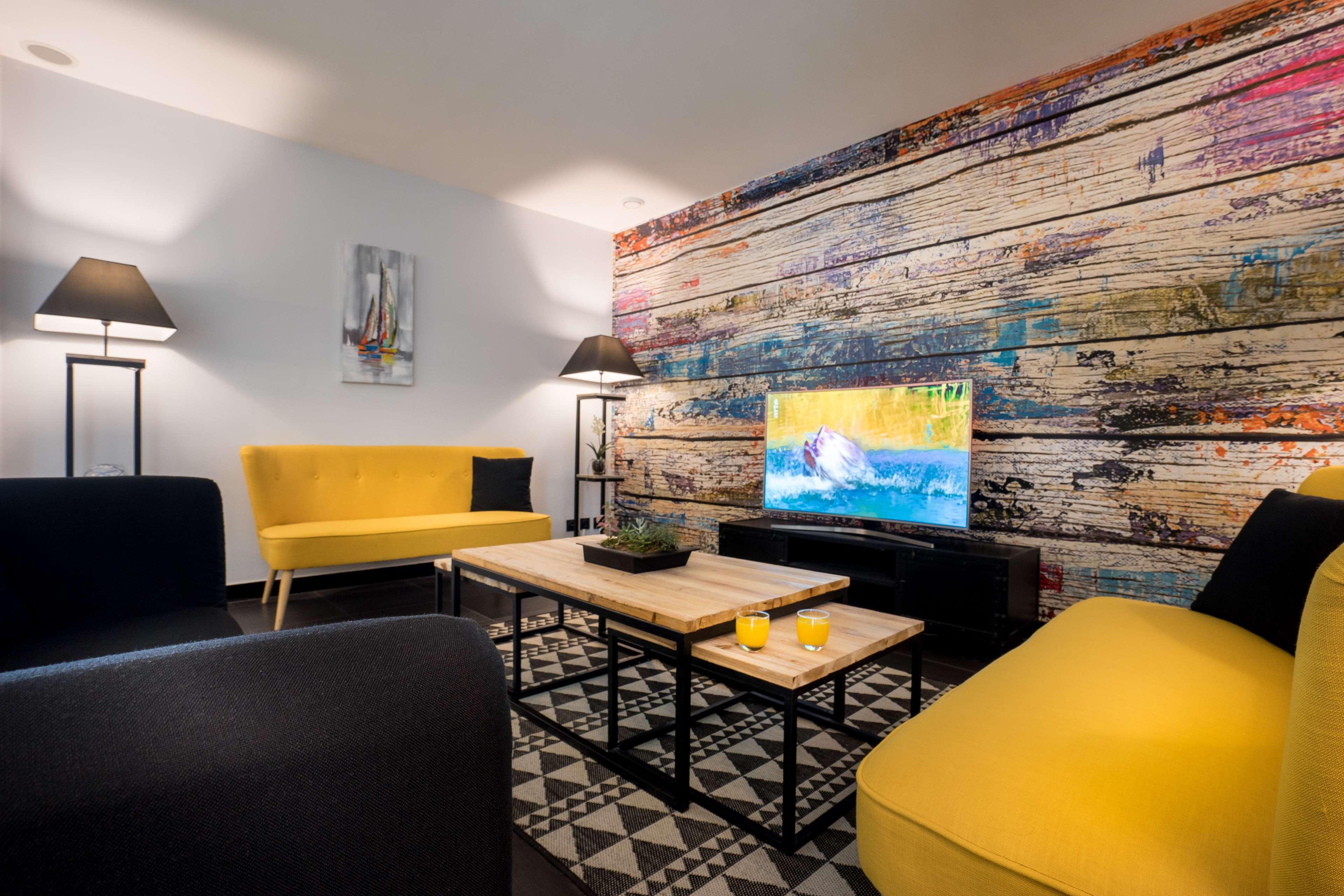 Best Western Plus Goliad Inn & Suites Εξωτερικό φωτογραφία