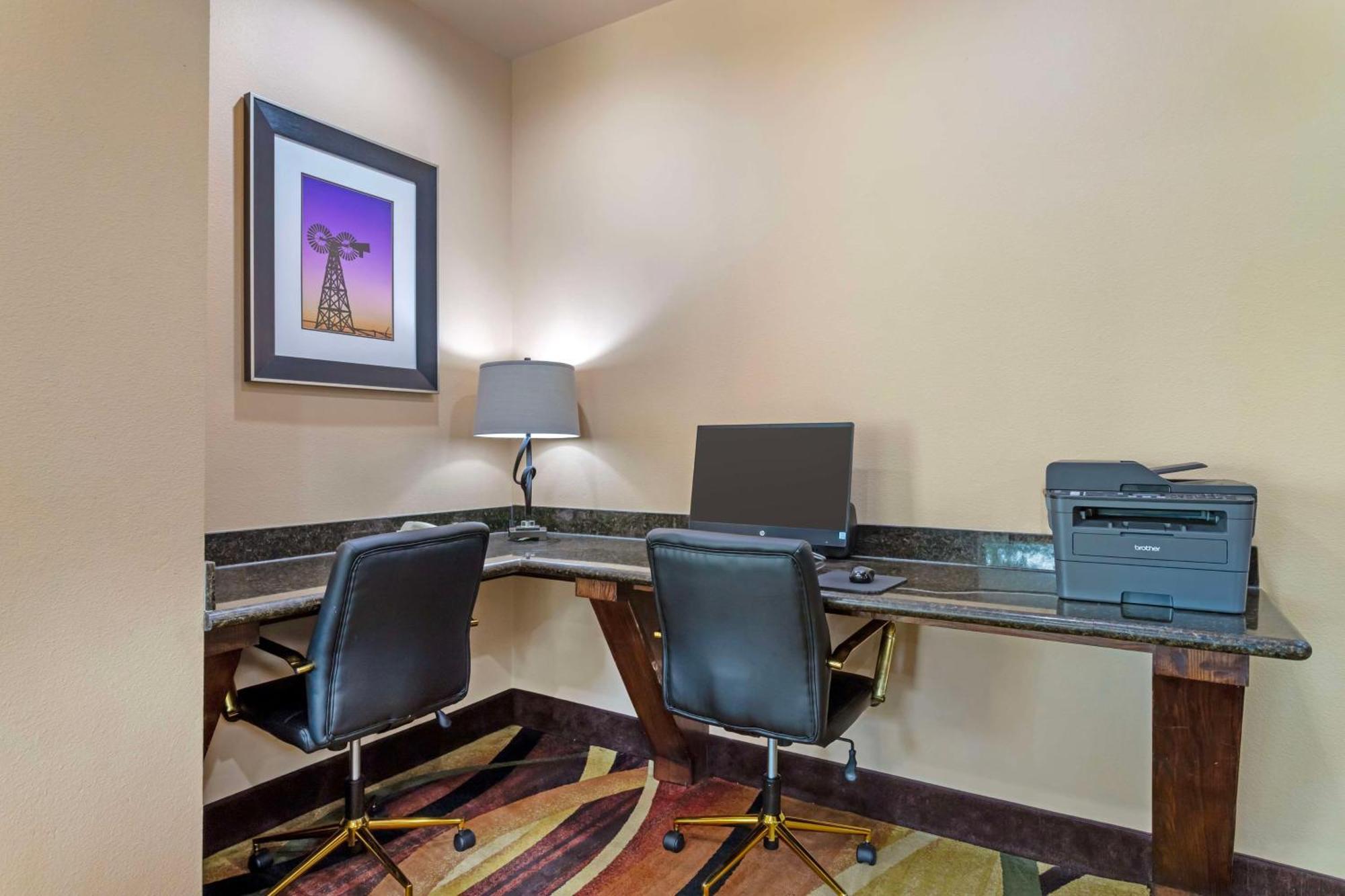 Best Western Plus Goliad Inn & Suites Εξωτερικό φωτογραφία