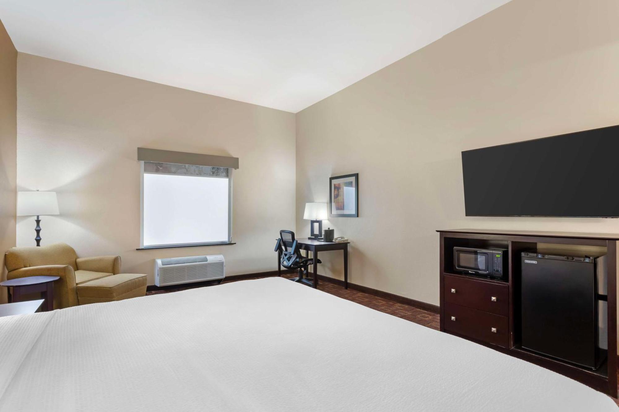 Best Western Plus Goliad Inn & Suites Εξωτερικό φωτογραφία