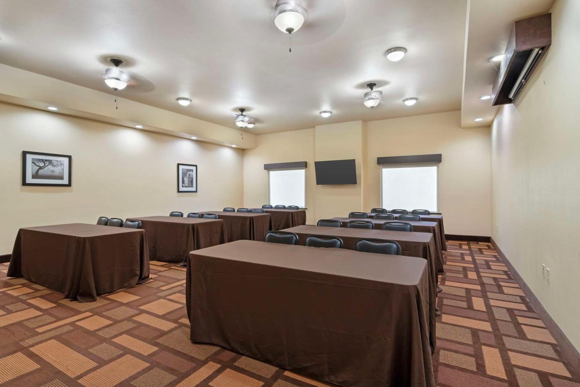 Best Western Plus Goliad Inn & Suites Εξωτερικό φωτογραφία